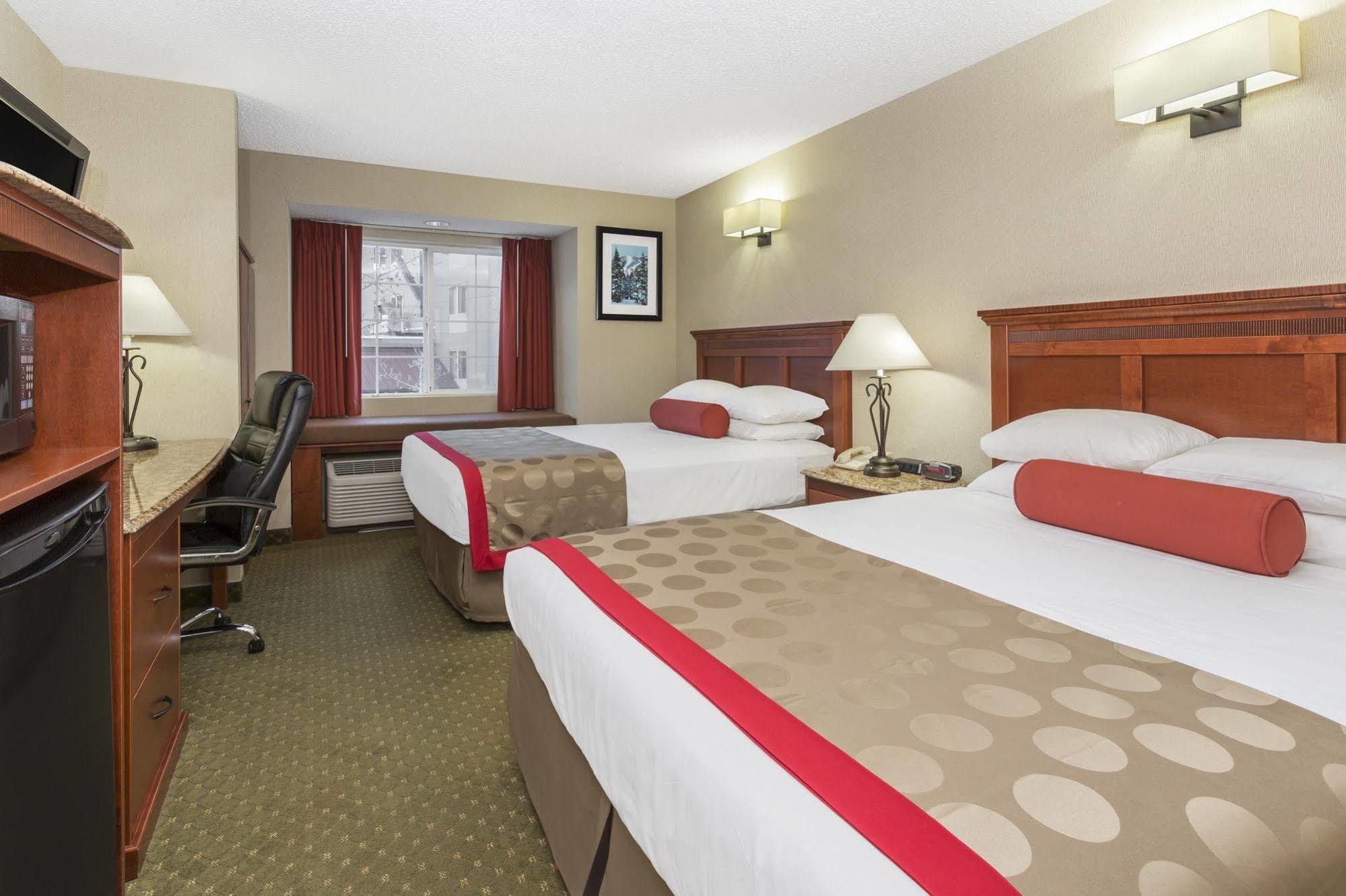 Ramada By Wyndham Frisco Hotel Exterior photo